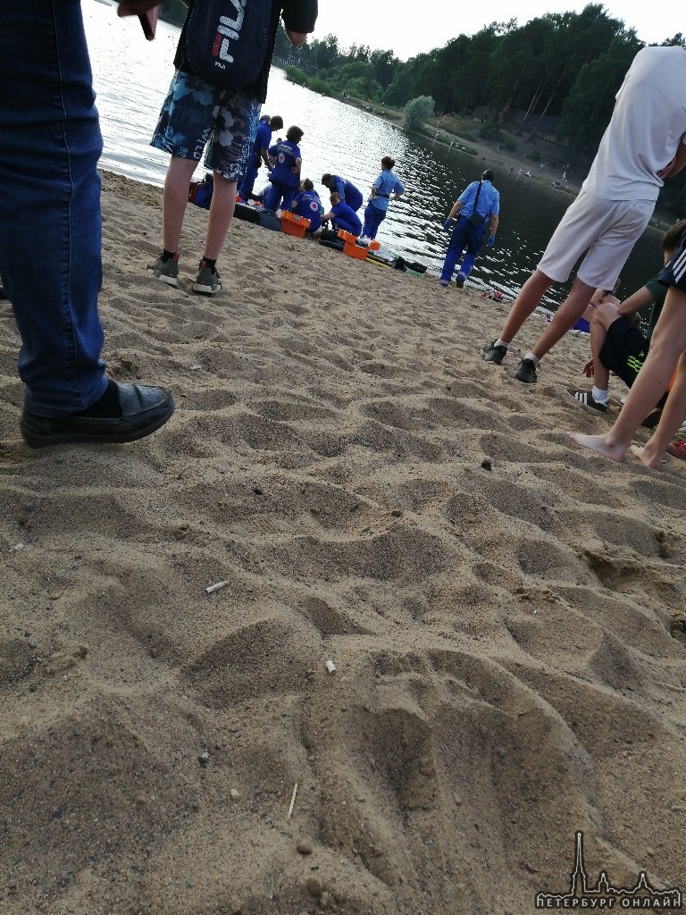 20 июня в 20:00 на среднем Суздальском озере утонул мальчик лет 11. На место приехали 3 машины полиц...