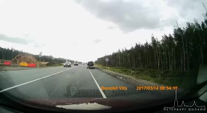 Видеозапись аварии 2 июля на трассе "Кола", где Hyundai столкнулся с Прадо с прицепом. Погибли три ч...