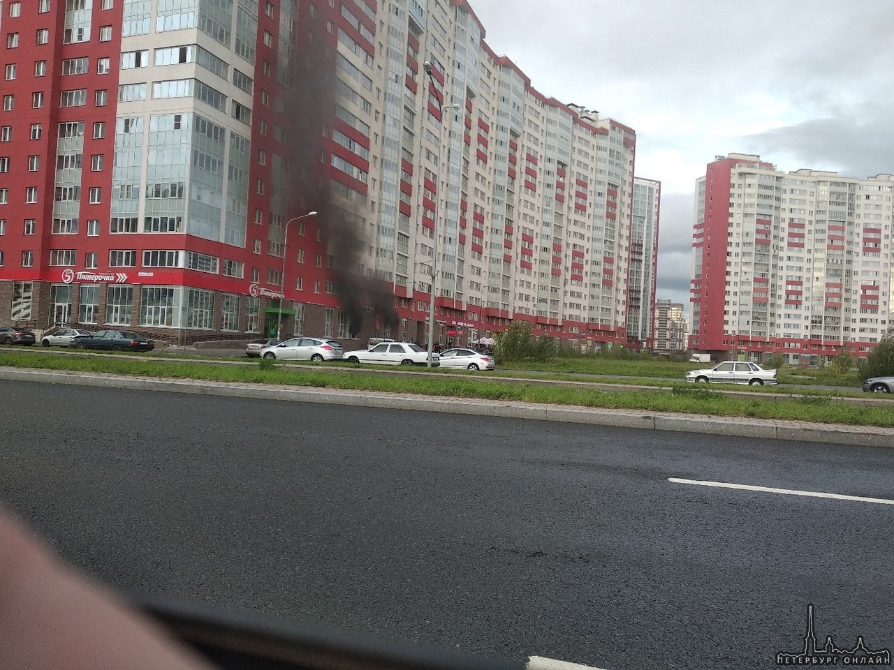 Пожар, Героев 18, многострадальный жк "Ленинский парк" . Сгорела шаверма ‘Евро Кебаб’