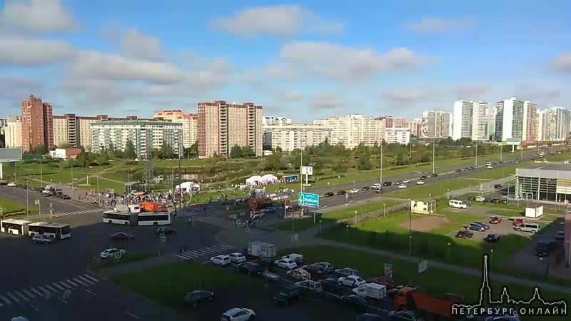 Парашютную улицу и Шуваловский проспект закроют в связи с проведением полумарафона с 8.30 до 12.30 ...