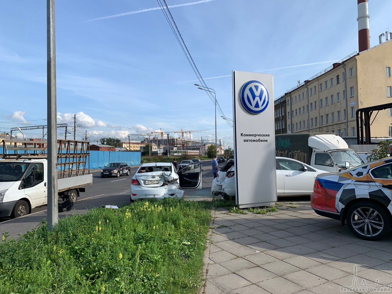ДТП на Рыбинской , около салона Volkswagen