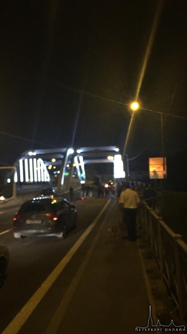На Приозерском шоссе в Лосево перед мостом через Вуоксу в 21:30 произошло ДТП. В сторону Приозерска....