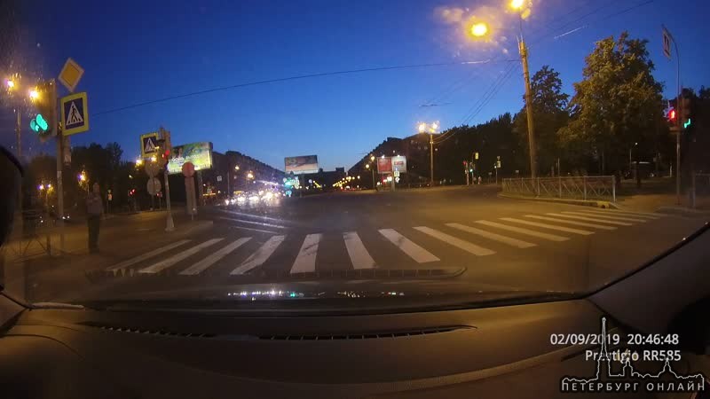 ДТП 2 сентября 20-46 на перекрестке ул. Типанова и Ленсовета. ЯндексДрайв поехал прямо со второго ря...