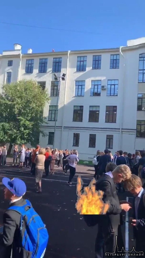В субботу уроки отменились В школе номер 80 , что в Петроградском районе на первом этаже обнаружили...