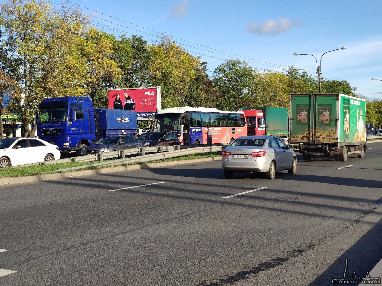 Паровозик из фуры, автобуса, Порше и лады на Московском шоссе и Дунайского.