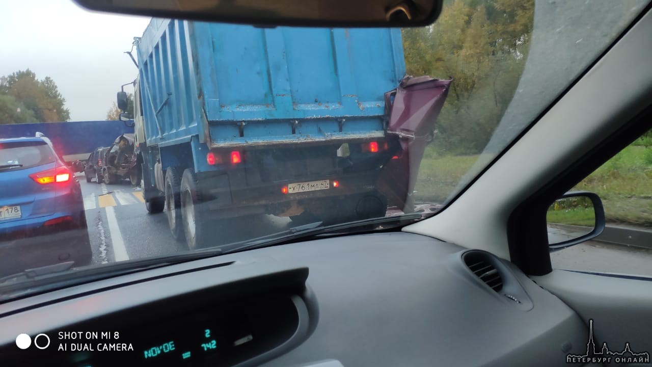 Вновь на Волхонском шоссе утреннее ДТП с пострадавшими. ГАЗель с металлом на подлёте к повороту на т...