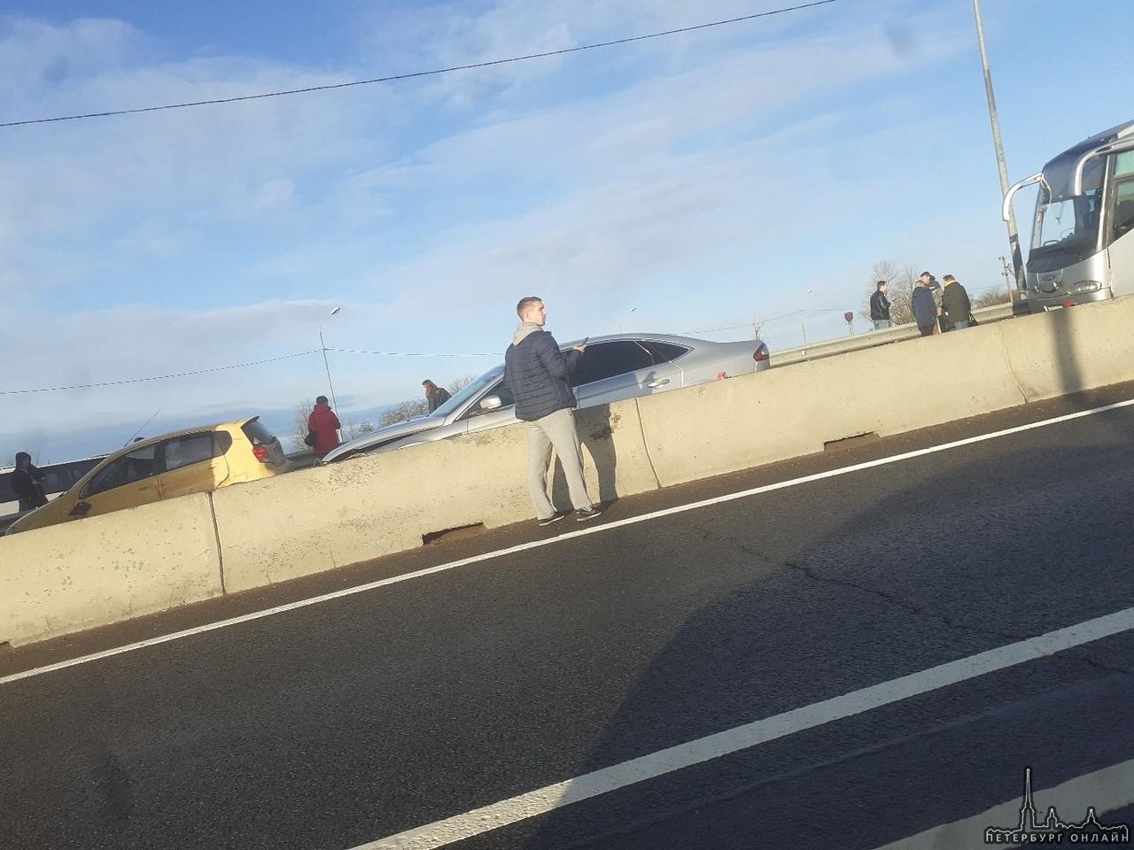 В 09:30 в Кингисепском районе на трассе А-180 "подъезд к морскому транспортному порту Усть-Луга 16 к...