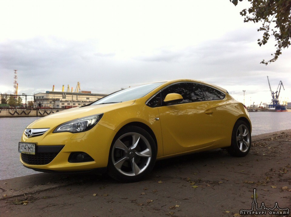 28 октября ночью во Всеволожске, с Дачного участка был угнан автомобиль Opel astra gtc. Желтого цвет...