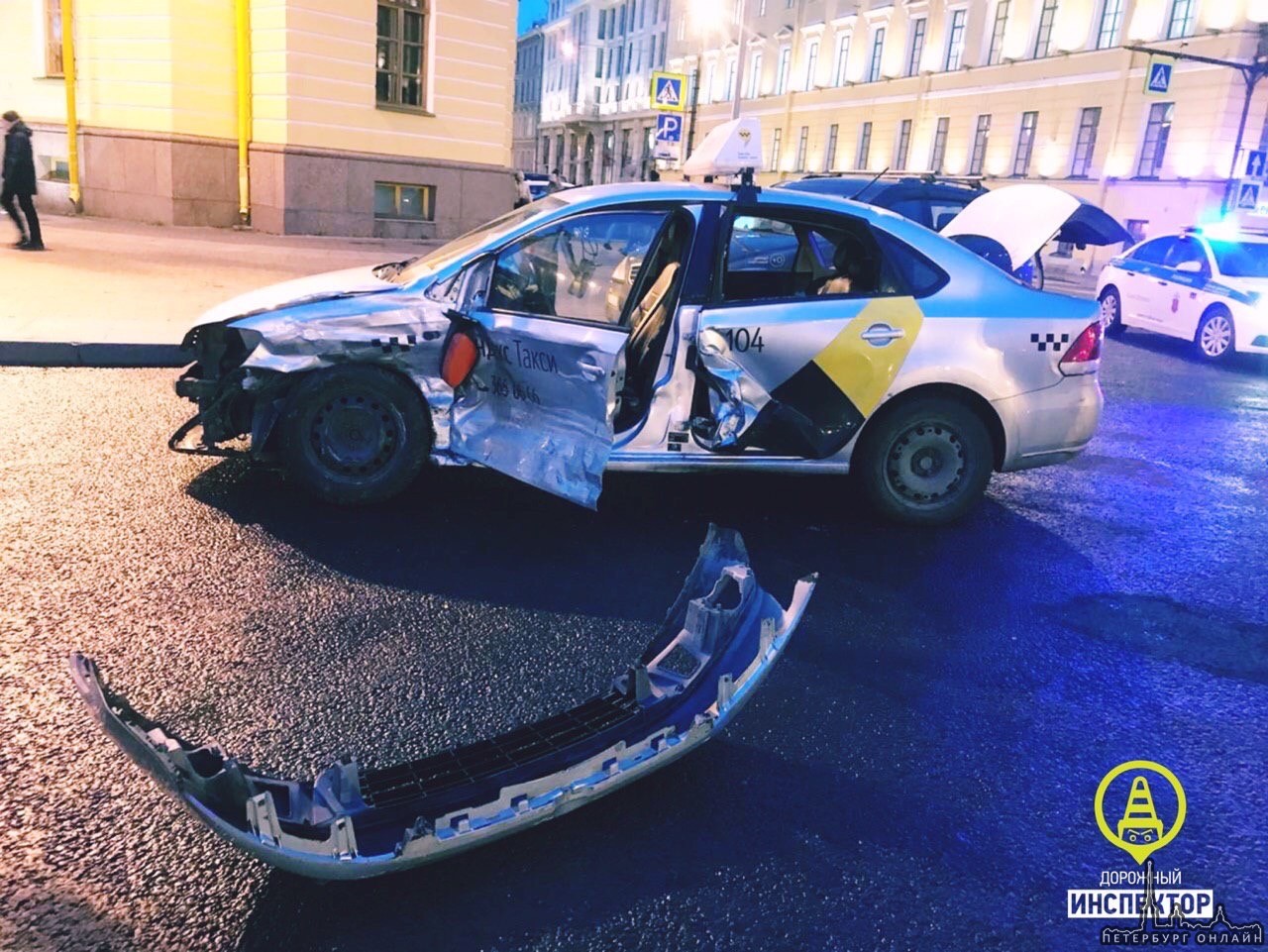В 16:50 на Малой Морской у дома д.22 произошло столкновение т/с Volkswagen Поло (водитель - м.,1...