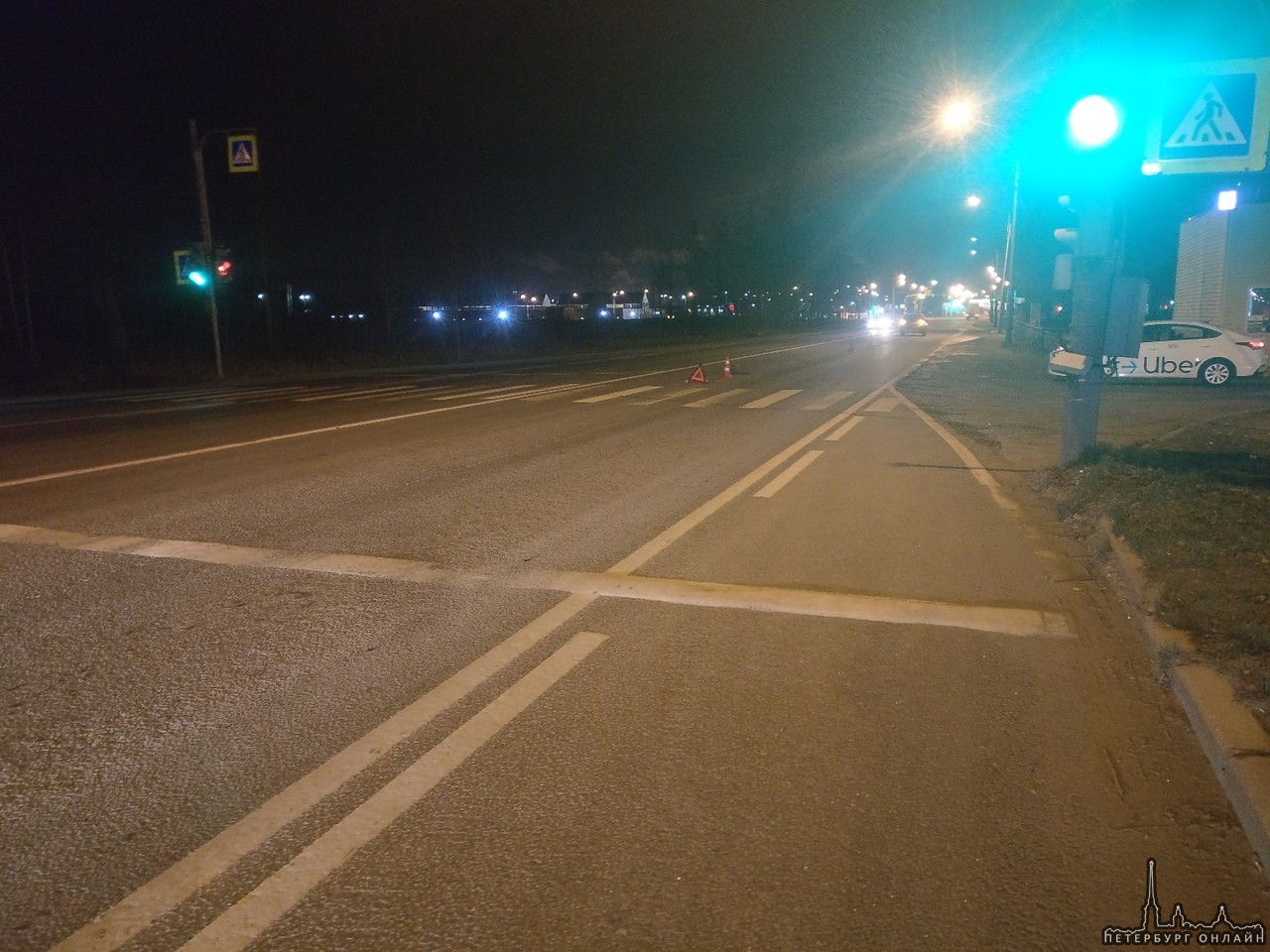 В ночь с 6 на 7 ноября на пешеходном переходе Красносельское шоссе 40 автомобилем Судзуки красного ц...