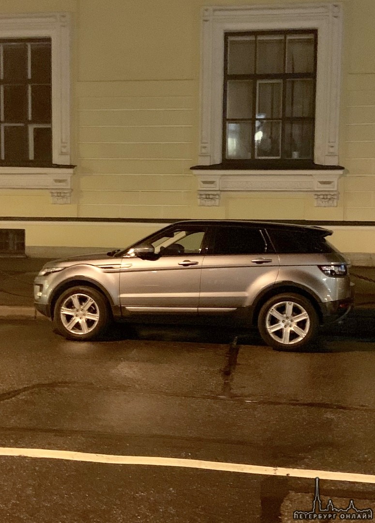 16 ноября в 16:40 с Выборгской улицы от д. 12 был угнан автомобиль Land Rover Range Rover Evoque сер...