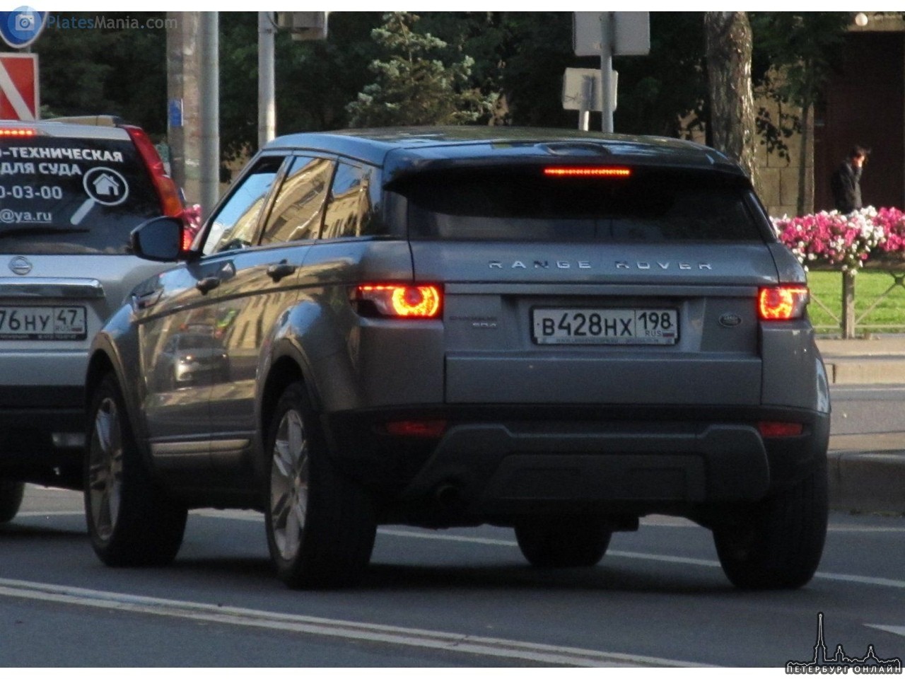 16 ноября в 16:40 с Выборгской улицы от д. 12 был угнан автомобиль Land Rover Range Rover Evoque сер...