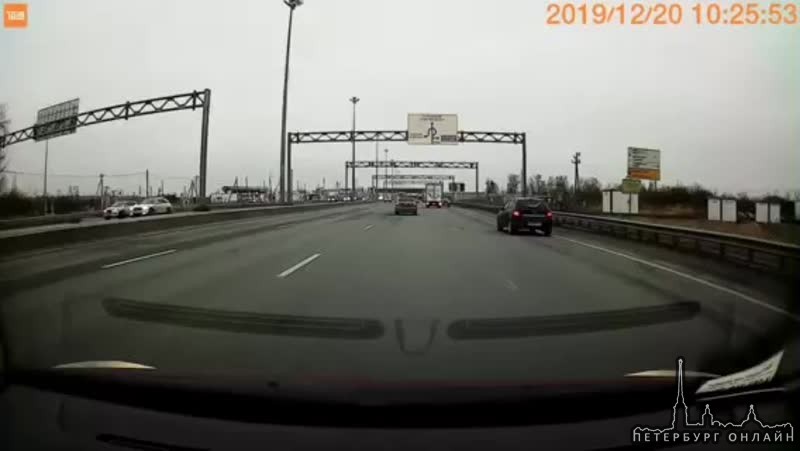БМВ ехал слишком быстро по Московскому шоссе, у "Колеса"