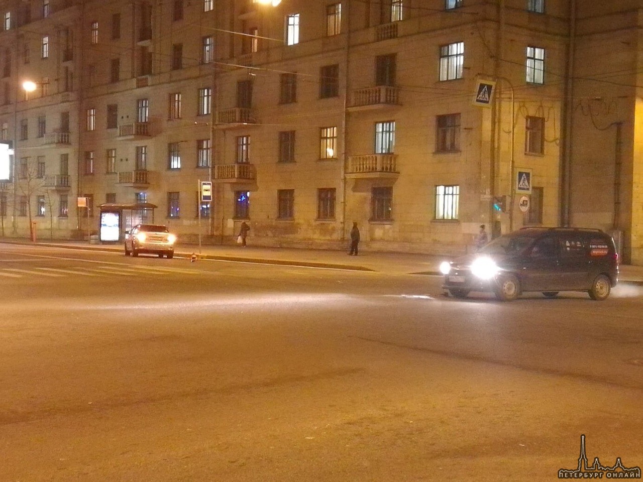 ДТП на перекрестке Краснопутиловской на двух соседних перекрёстках.
