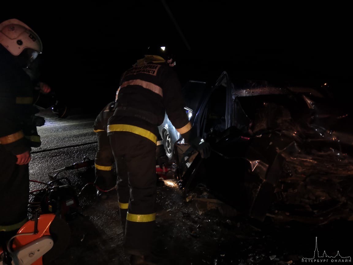 Приора vs Lancer В лобовом ДТП погиб пассажир отечественной легковушки. Вечером в 19:10 на 36 ...