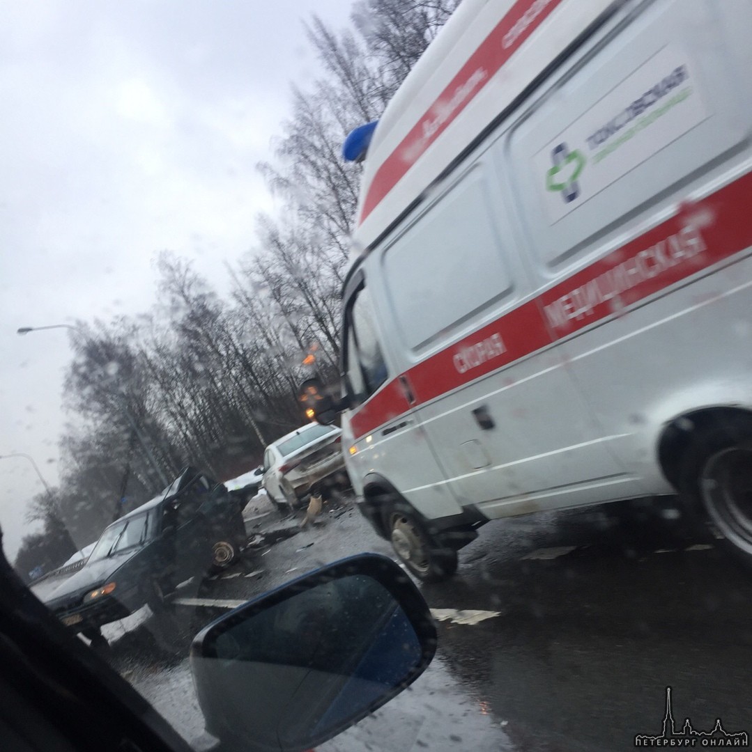 Авария на дороге 41К-066, где поворот с трассы Сортавала на Токсово.