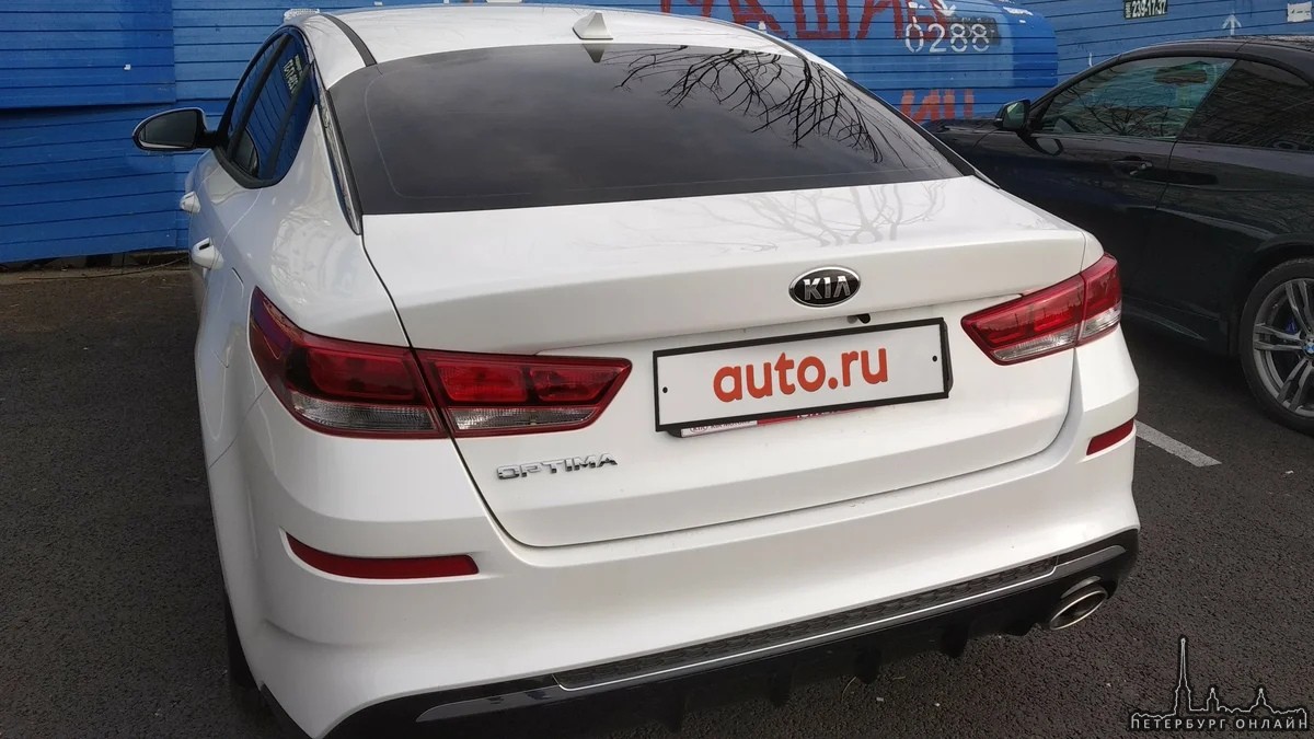 13 февраля с Приморского проспекта от дома 137к2 был угнан автомобиль Kia Optima белого цвета 2019 г...