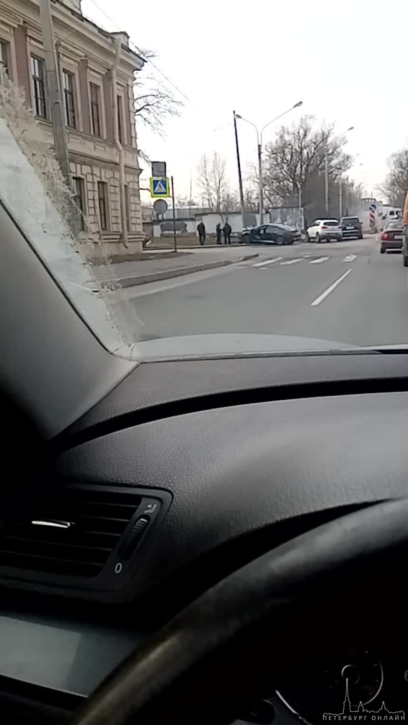 На улице Цимбалина, что находится в Невском районе, один водитель, разогнал свою кореянскую машину, ...
