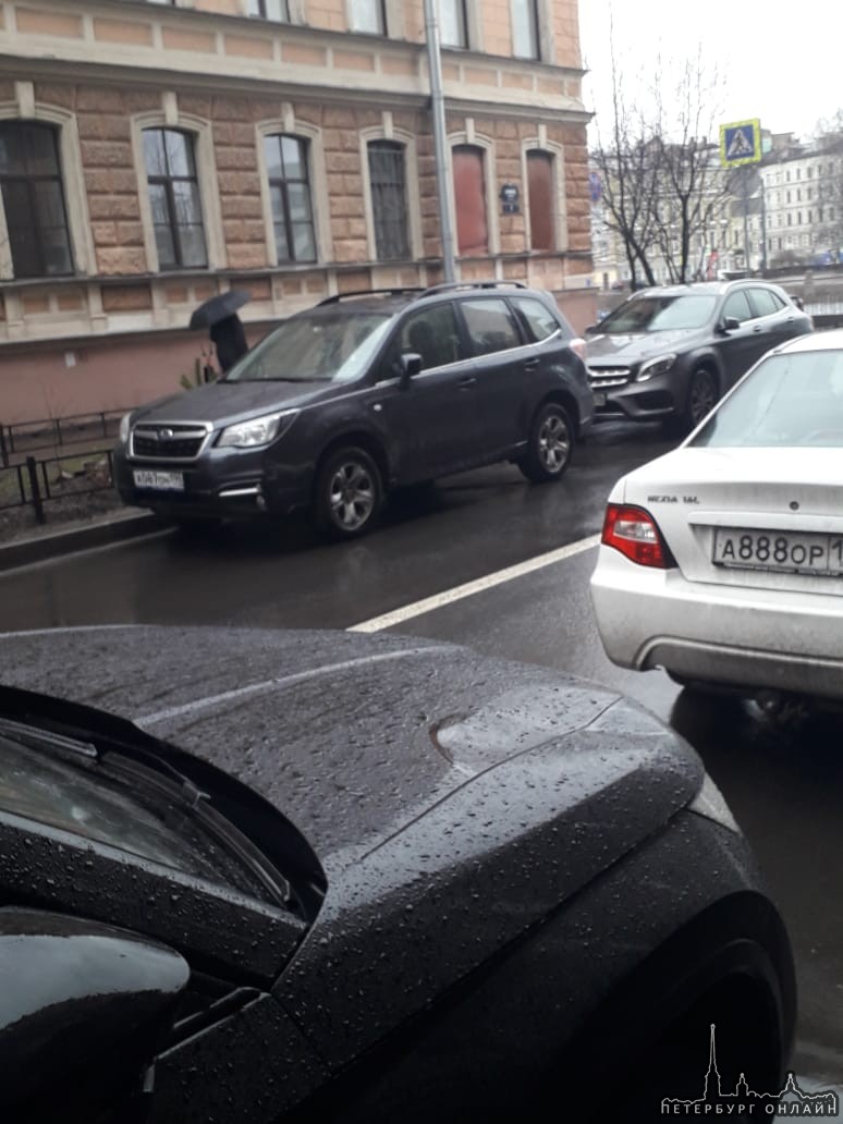 11 марта в 23.00 в Климовом переулке у дома 8 на припаркованной машине Skoda Кодиак обнаружили повре...
