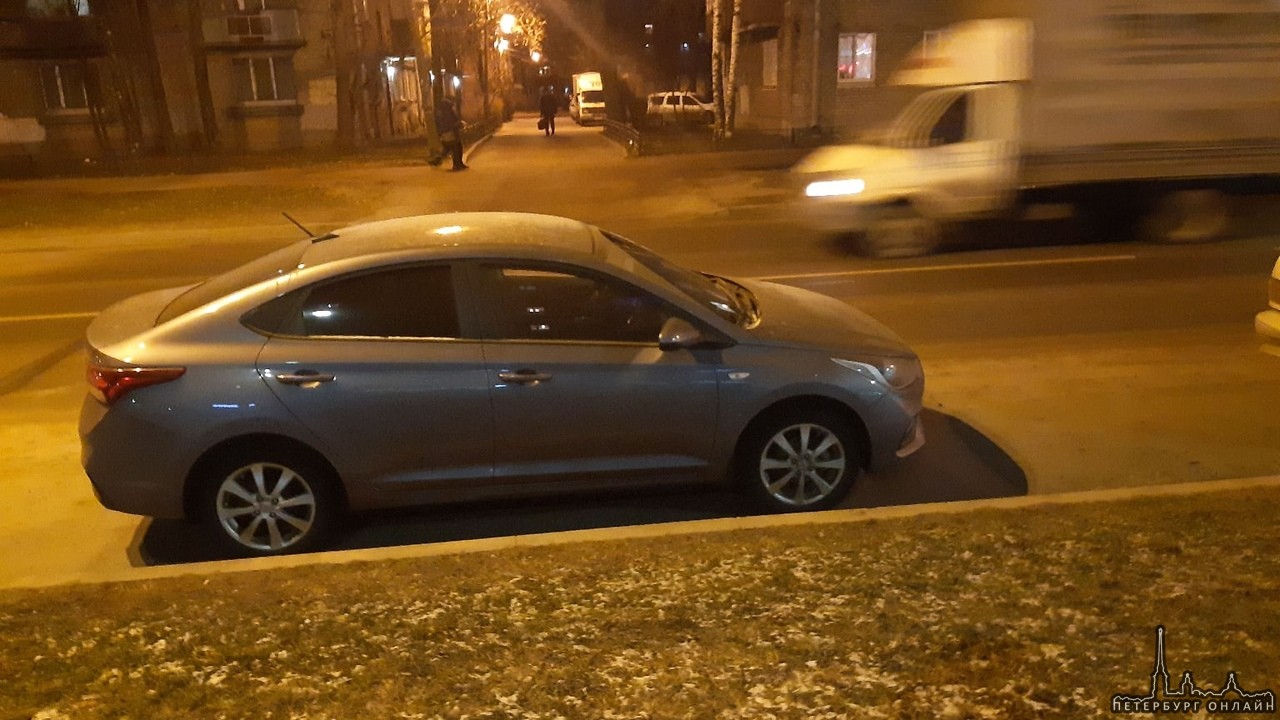 23 марта в 18:36 с Караваевской улицы от дома 28к1 был угнан автомобиль Hyundai Solaris серого цвета...