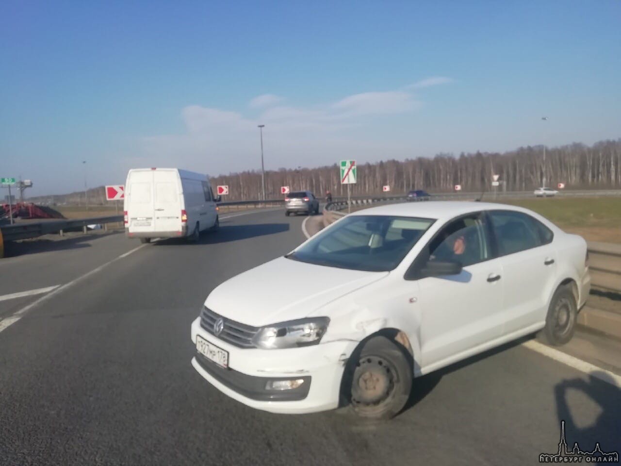 7 апреля примерно в 15:40 водитель Опеля подрезал белый Volkswagen Поло ближе к съезду на Народную ...