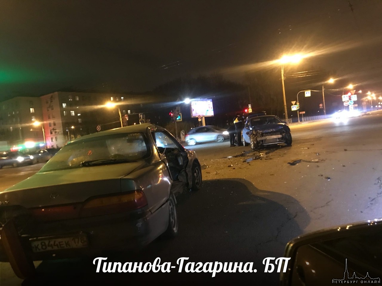 Авария на пересечении Типанова и Юрия Гагарина. Без пострадавших.