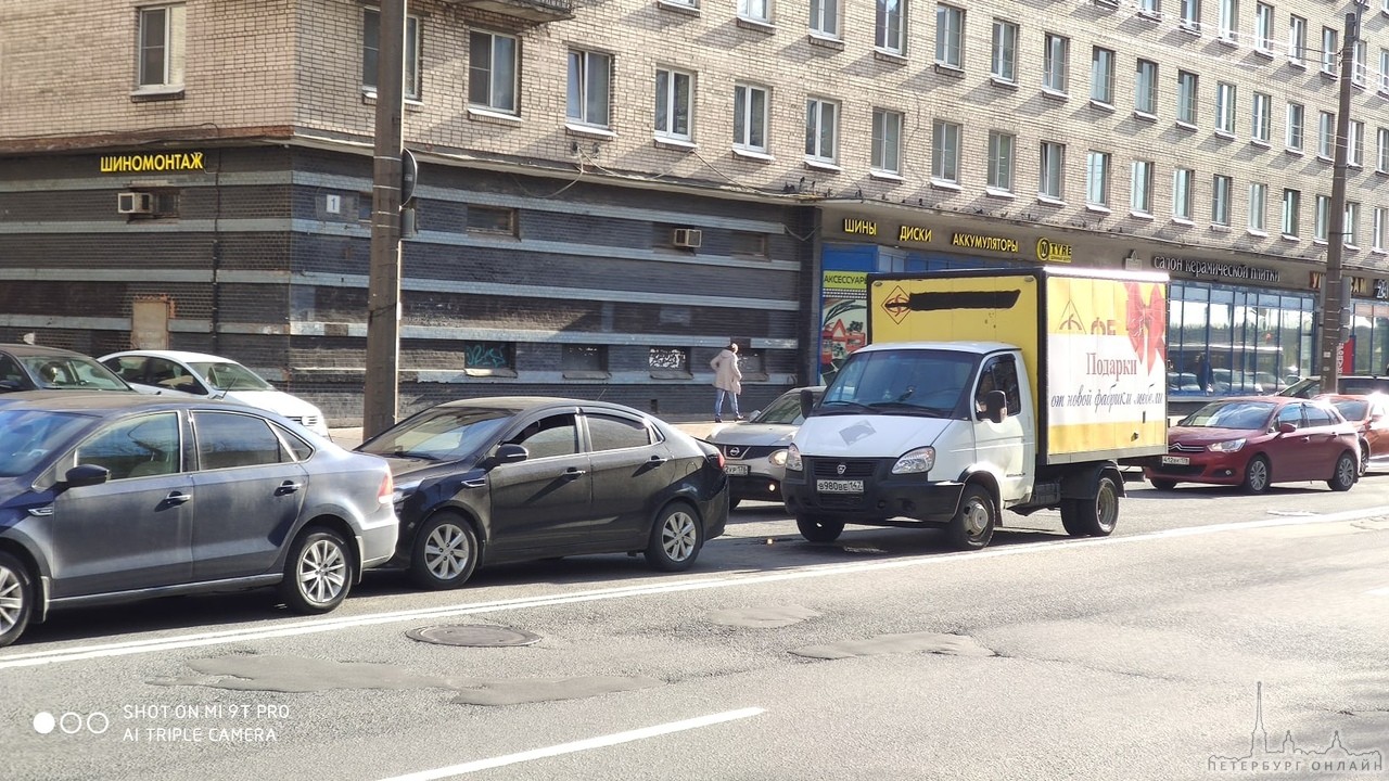 Легковой машин москва санкт петербург. Якорная 3 Санкт-Петербург. Жонная машына лихкавая на улице. Олевский легковые машины двухмассовые. Аренда газели на Стачек Санкт-Петербург.