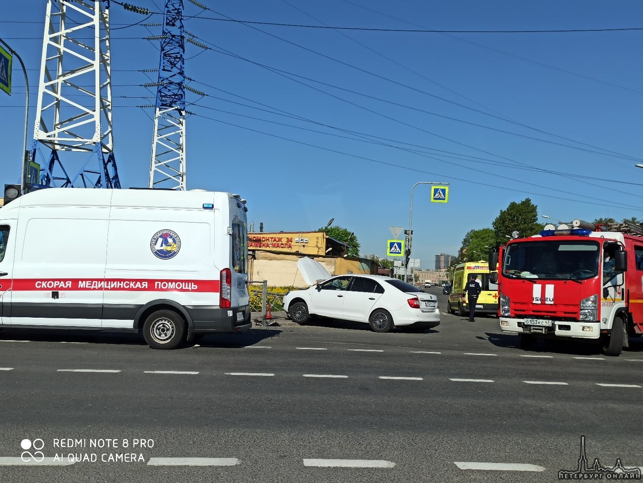 в 8:30 мужчина 39 лет на автомобиле Skoda при повороте налево, с Витебского проспекта на Заставскую,...