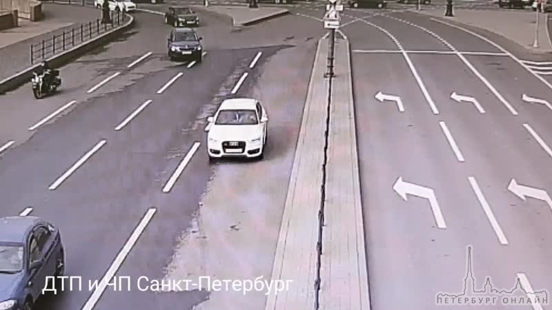 Не поделили съезд с Благовещенского моста