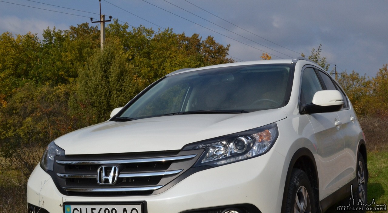 В ночь с 29 по 30 июня во Всеволожске с Александровской улицы был угнан автомобиль Honda CR-V белого...