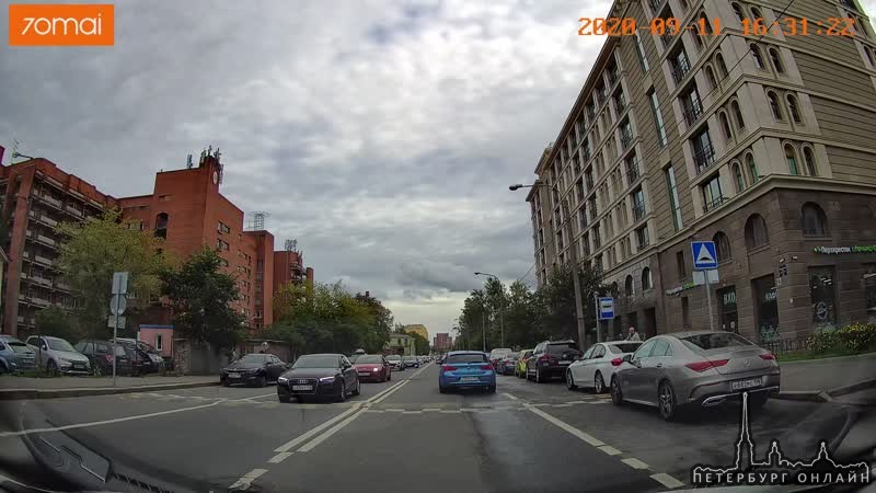 Такси «Не везёт». На Кременчугской велосипедист ехал правее таксиста, когда последний поворачивал ...