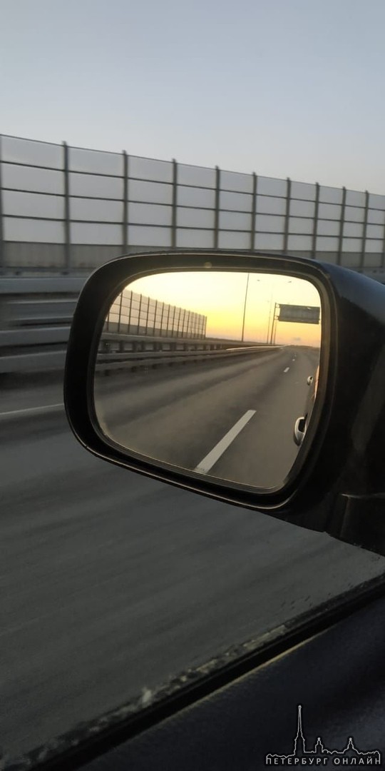 Сегодня утром на Суздальском 3к2 с автомобиля Lexus RX неизвестные своровали зеркала. Оба зеркала им...