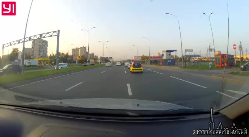 В 18.10 на Витебском проспекте между Дунайским и Орджоникидзе водитель Ford Fusion У330ОВ98 совершил...