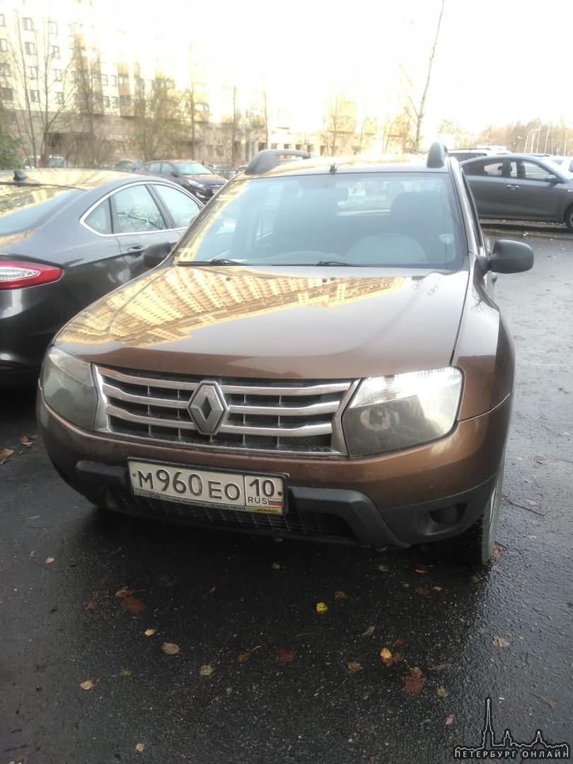 В ночь с 19 на 20 октября был угнан Renault Дастер 2013 года выпуска, коричневого цвета (вмятина на пер...