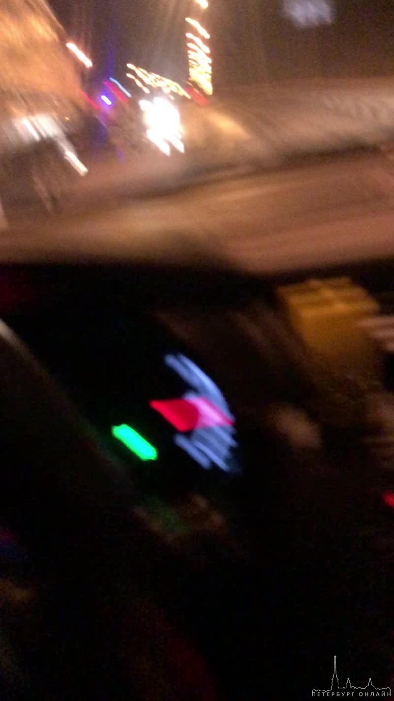 Дтп у завода Hyundai . В 22.13 Пьяный водитель Audi обогнал меня как стоячего(я ехал 120) и въехал ...